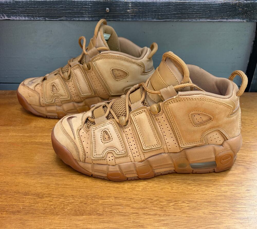 Nike Air More Uptempo GS Youth 5.5Y / Women's 7 Tan Nubuck Sneakers 922845-200